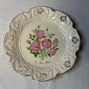 Vintage Limited Edition The Queen Victoria Rose Plate Collector Item